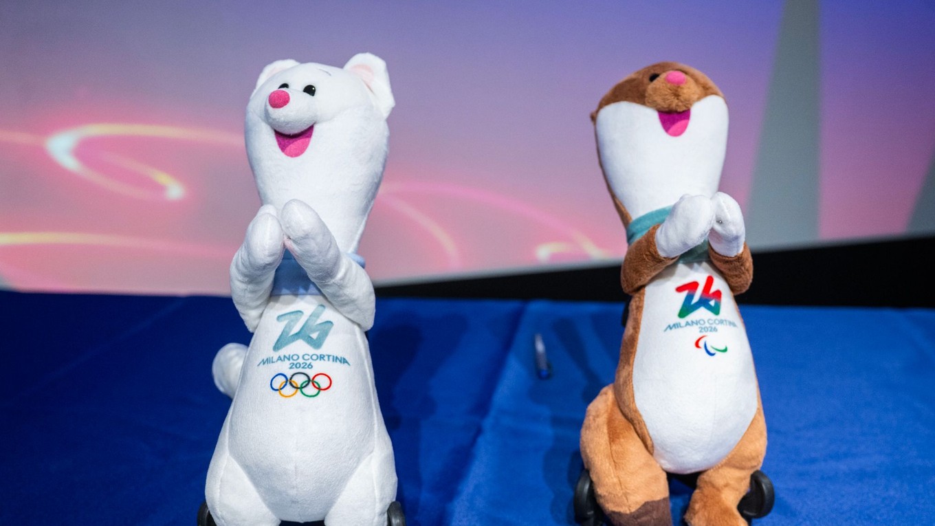 Maskoti Tina a Milo na ZOH Miláno a Cortina 2026.