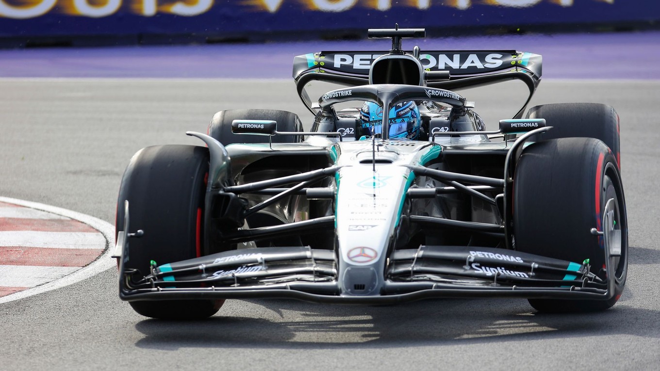 George Russell na Mercedese.