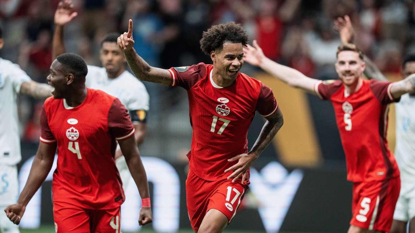 Tajon Buchanan oslavuje gól do siete Hondurasu.