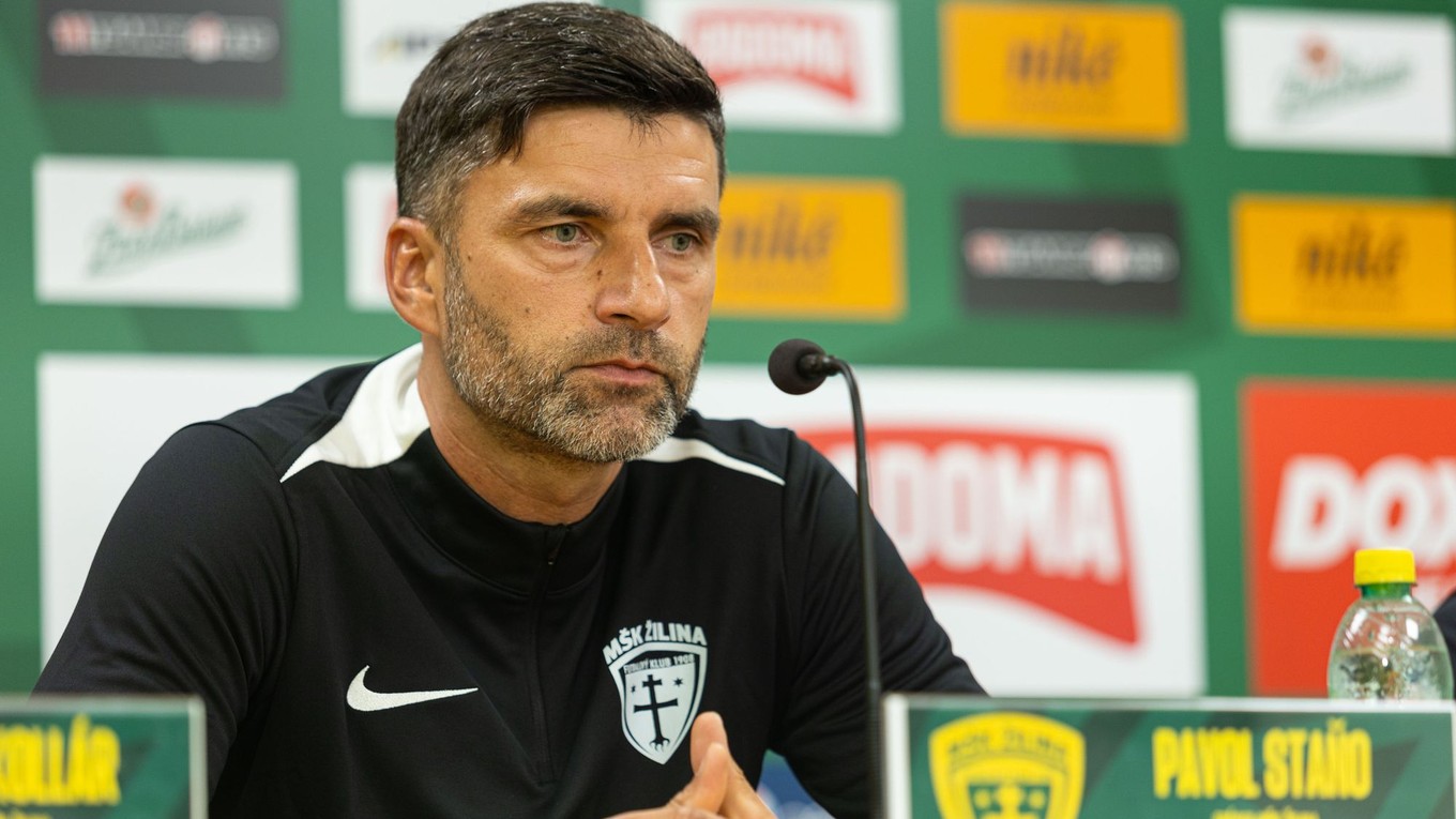 Hlavný tréner MŠK Žilina Pavol Staňo počas tlačovej konferencie pred odvetným zápasom 2. predkola Konferenčnej ligy medzi MŠK Žilina - Raków Čenstochová. 
