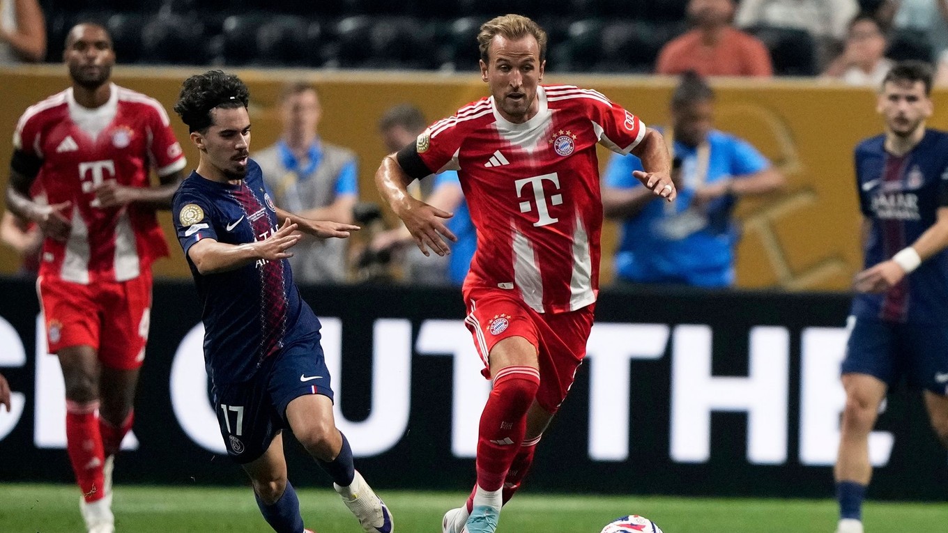 Momentka zo zápasu Bayern Mníchov - PSG na MS klubov 2025.