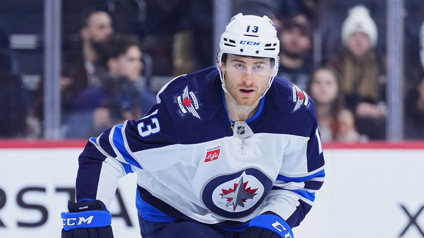 Gabriel Vilardi v drese Winnipegu.