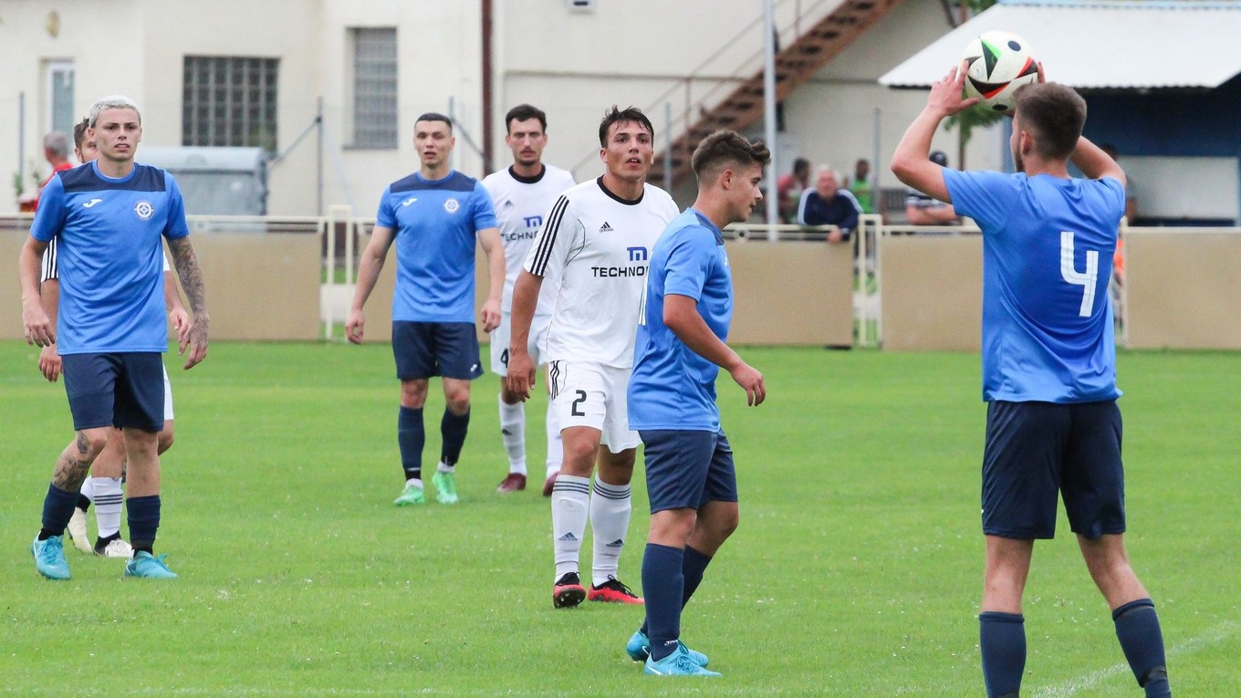 Zo zápasu Kolárovo - Imeľ.