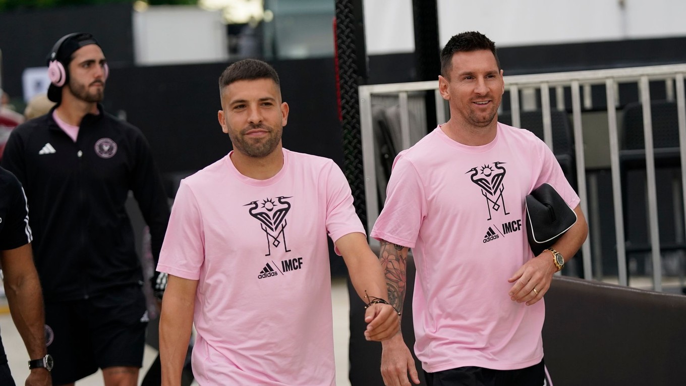 Jordi Alba a Lionel Messi. 