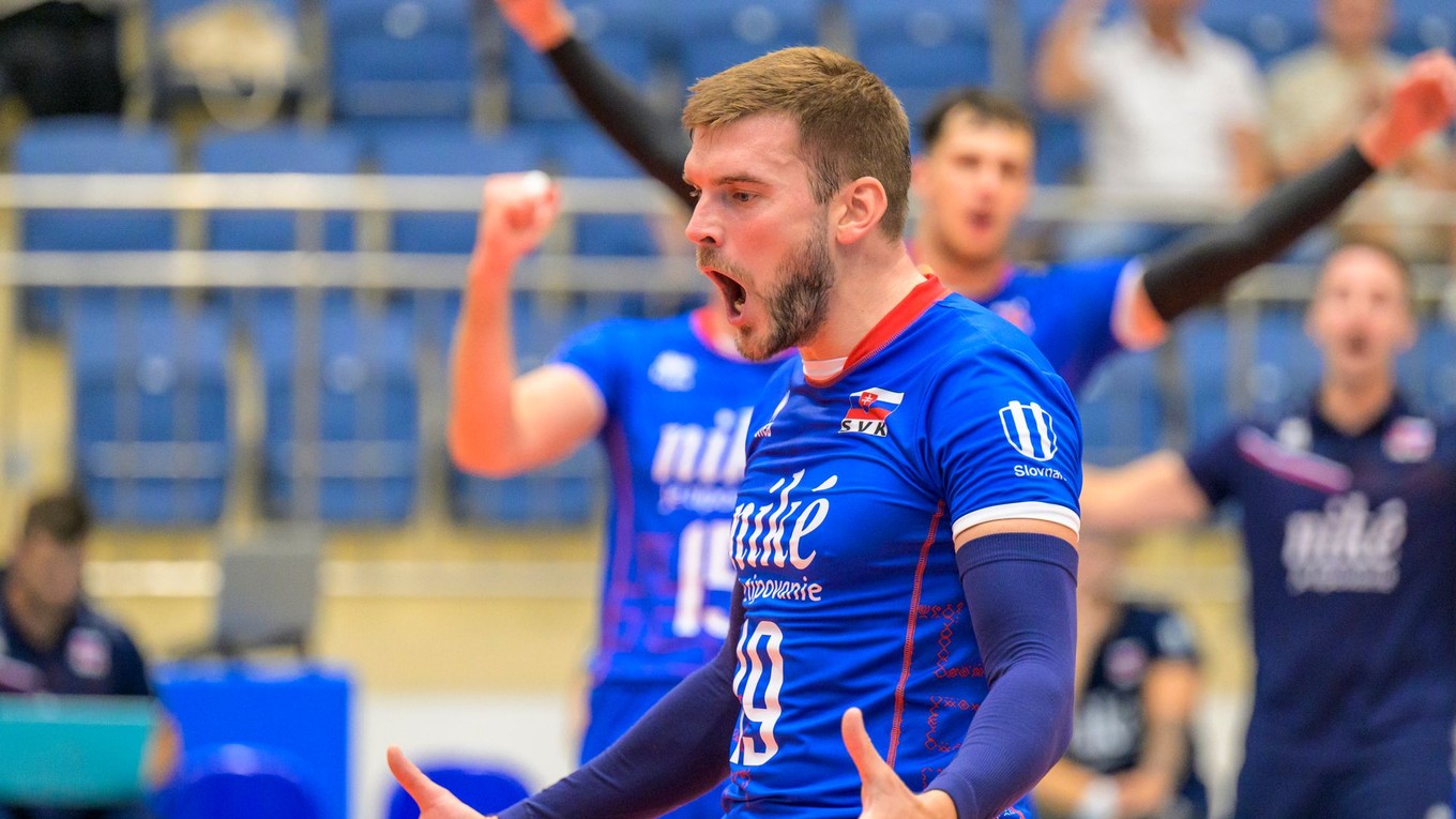 Tomáš Halanda (Slovensko) počas prípravného volejbalového zápasu mužov medzi reprezentáciami Slovenska a Čile. 