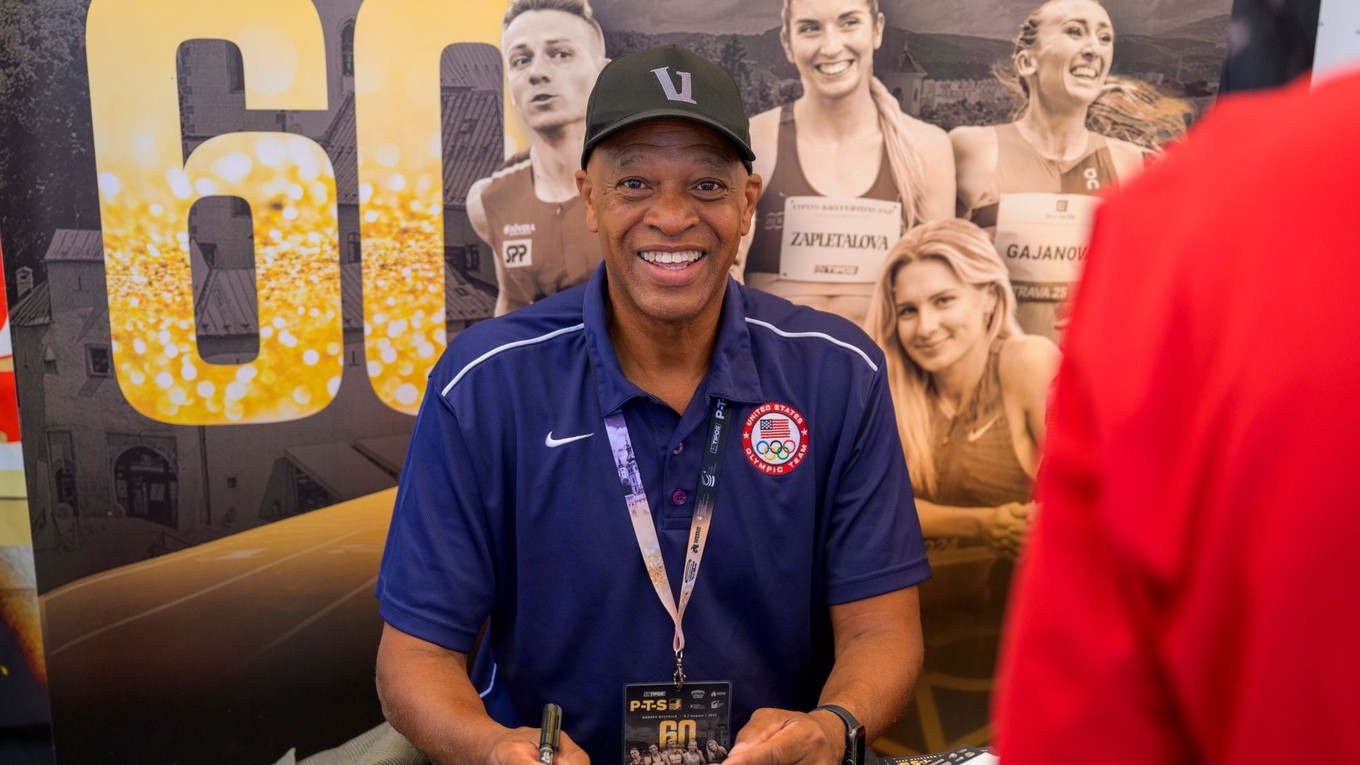 Mike Powell na mítingu P-T-S v Banskej Bystrici.