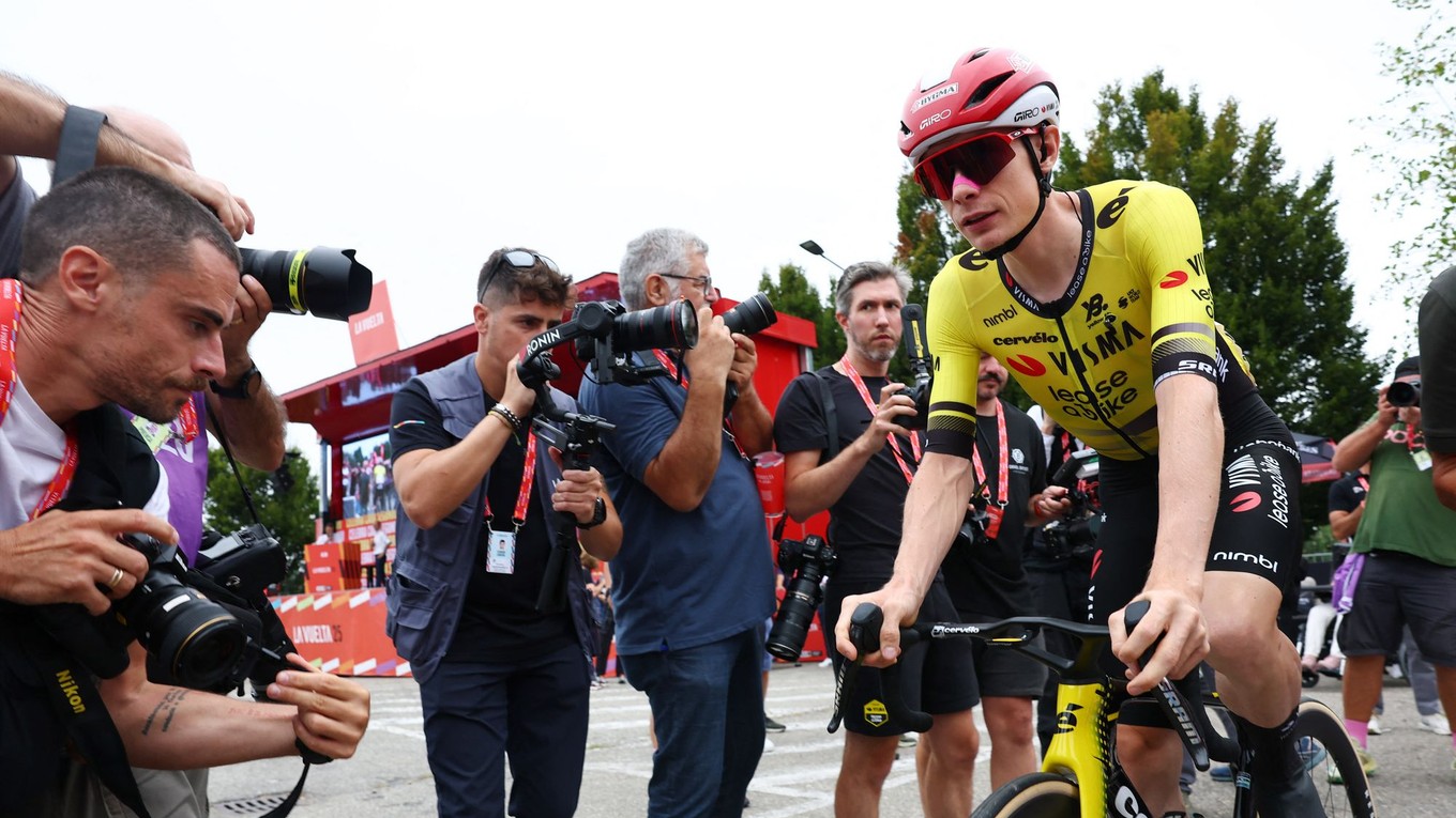 Dánsky cyklista Jonas Vingegaard počas pretekov Vuelta a España 2025. 