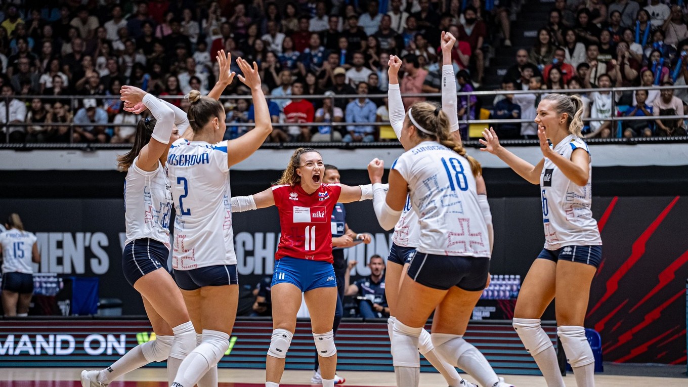 Slovenské volejbalistky sa tešia počas MS v Thajsku 2025.
