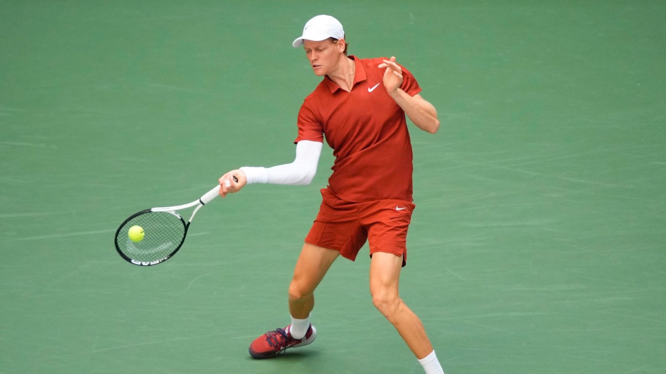 Taliansky tenista Jannik Sinner v 1. kole US Open.