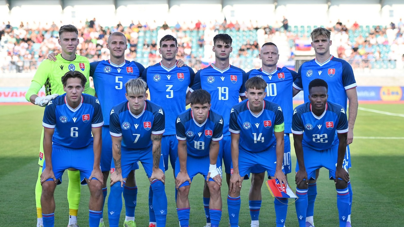 Základná jedenástka reprezentácie Slovenska U21 pred kvalifikačným zápasom na ME 2027 hráčov do 21 rokov D-skupiny Slovensko - Andorra.