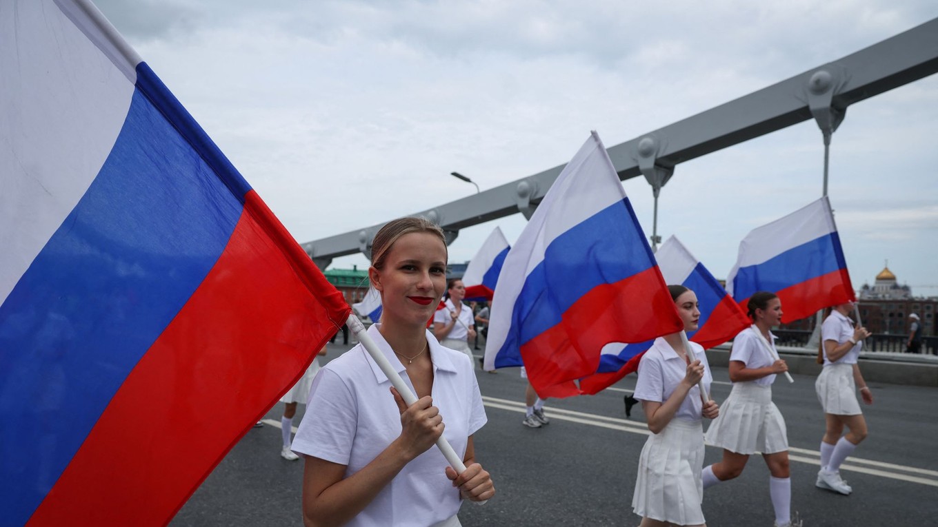 Ruské vlajky (Ilustračná fotografia).