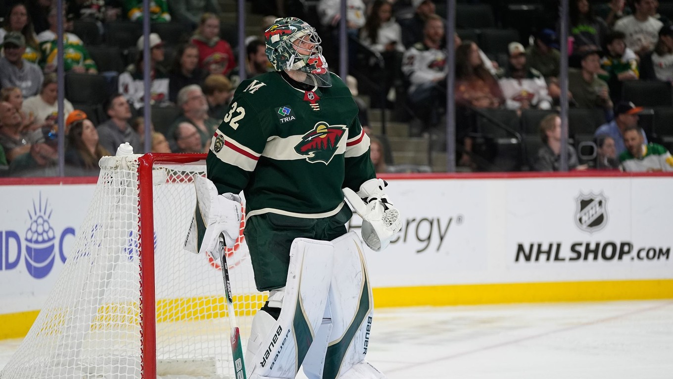 Filip Gustavsson v bránke Minnesota Wild.