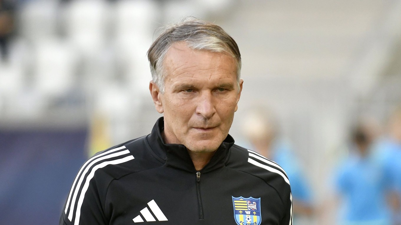 Na snímke tréner Roman Skuhravý.