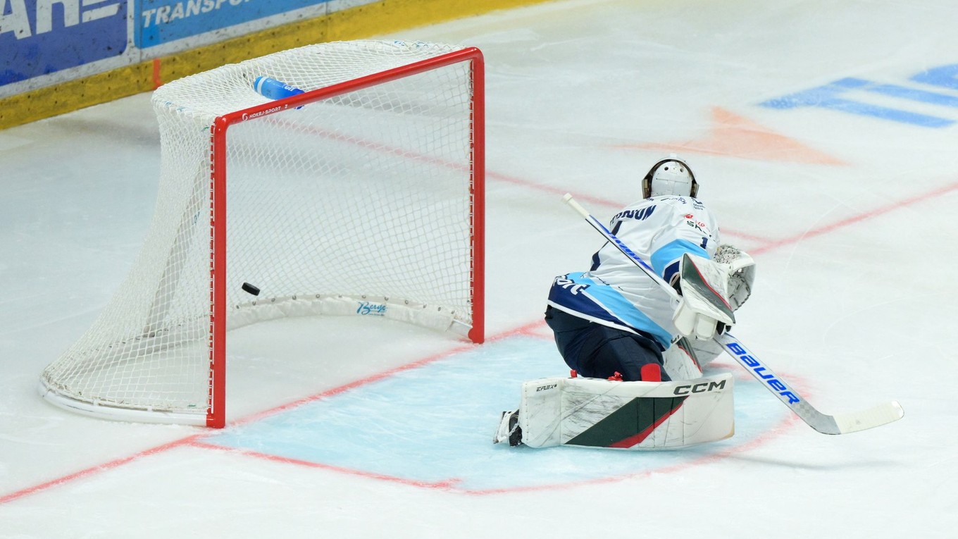 bránke Nitry Dylan Ferguson inkasuje gól