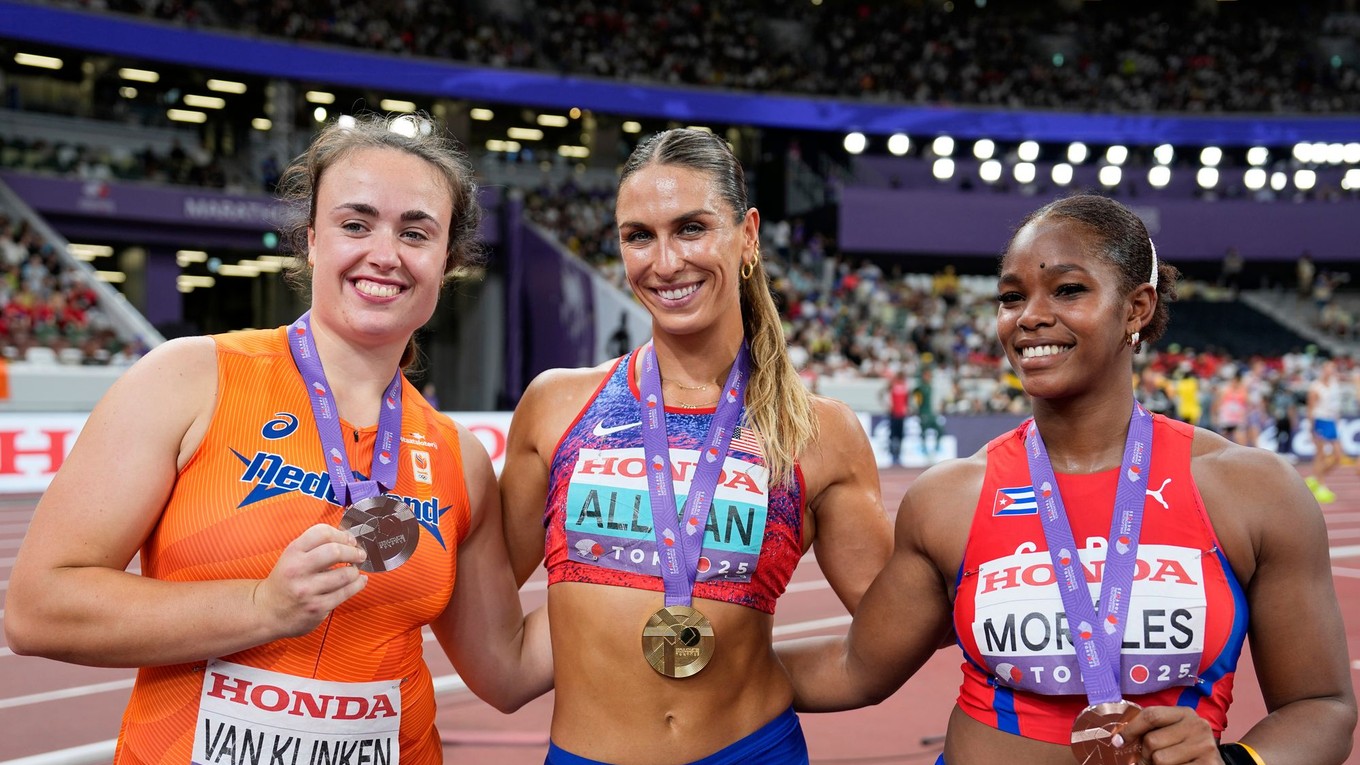 Medailistky v disku na MS v Tokiu 2025.