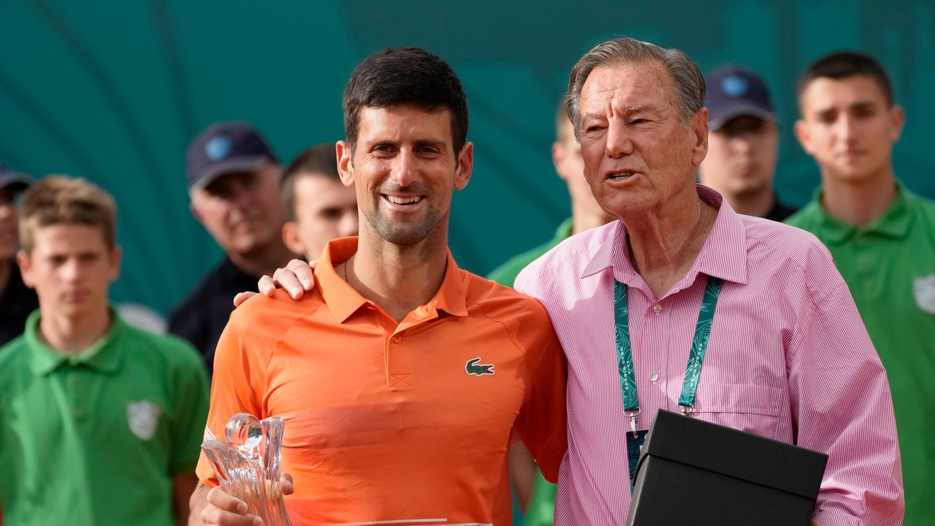 Zľava Novak Djokovič a Nikola Pilič.