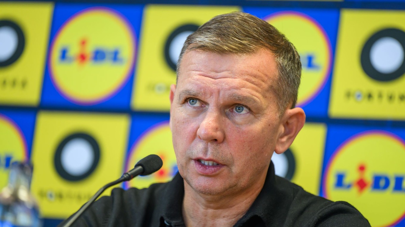 Tréner slovenskej futbalovej reprezentácie do 21 rokov Jaroslav Kentoš.