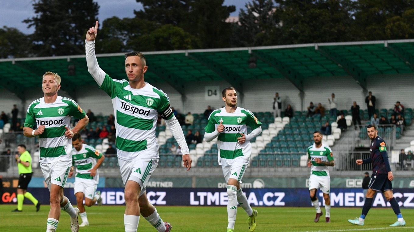 Na snímke sprava Lukas Leginus zo Skalice, Damián Bariš zo Skalice.