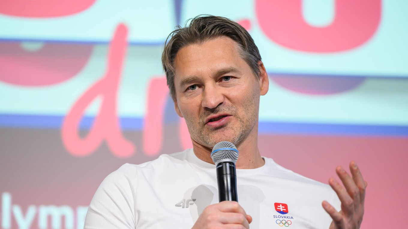 Tréner slovenskej mužskej hokejovej reprezentácie Vladimír Országh. 