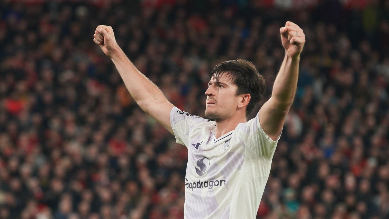 Harry Maguire oslavuje víťazný gól v sieti FC Liverpool.