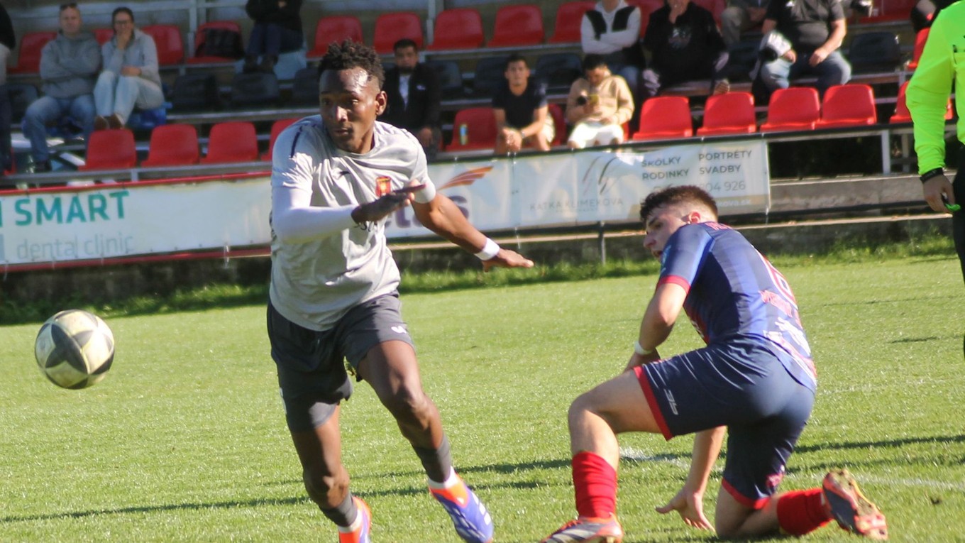 Vľavo Kolumbijčan Yefer Yair Córdoba Perea.