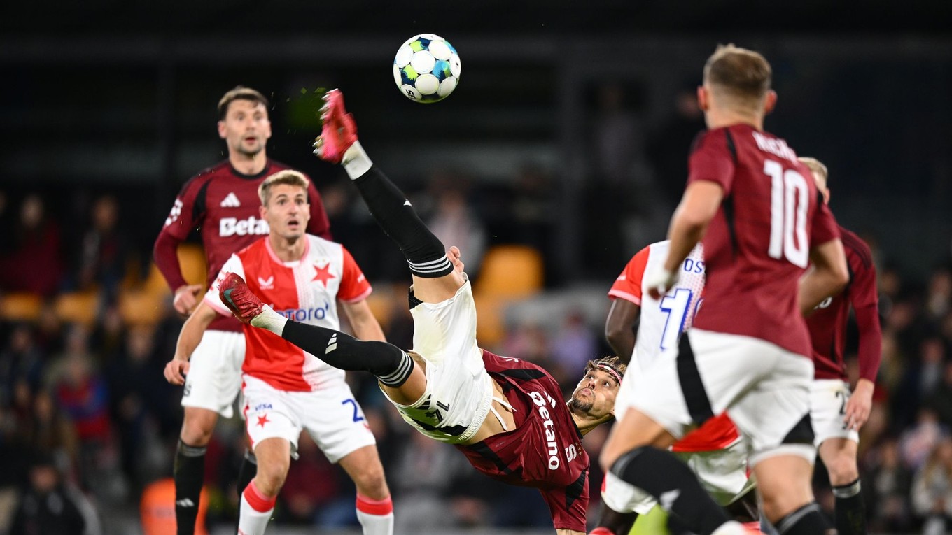 Momentka zo zápasu AC Sparta Praha - SK Slavia Praha.