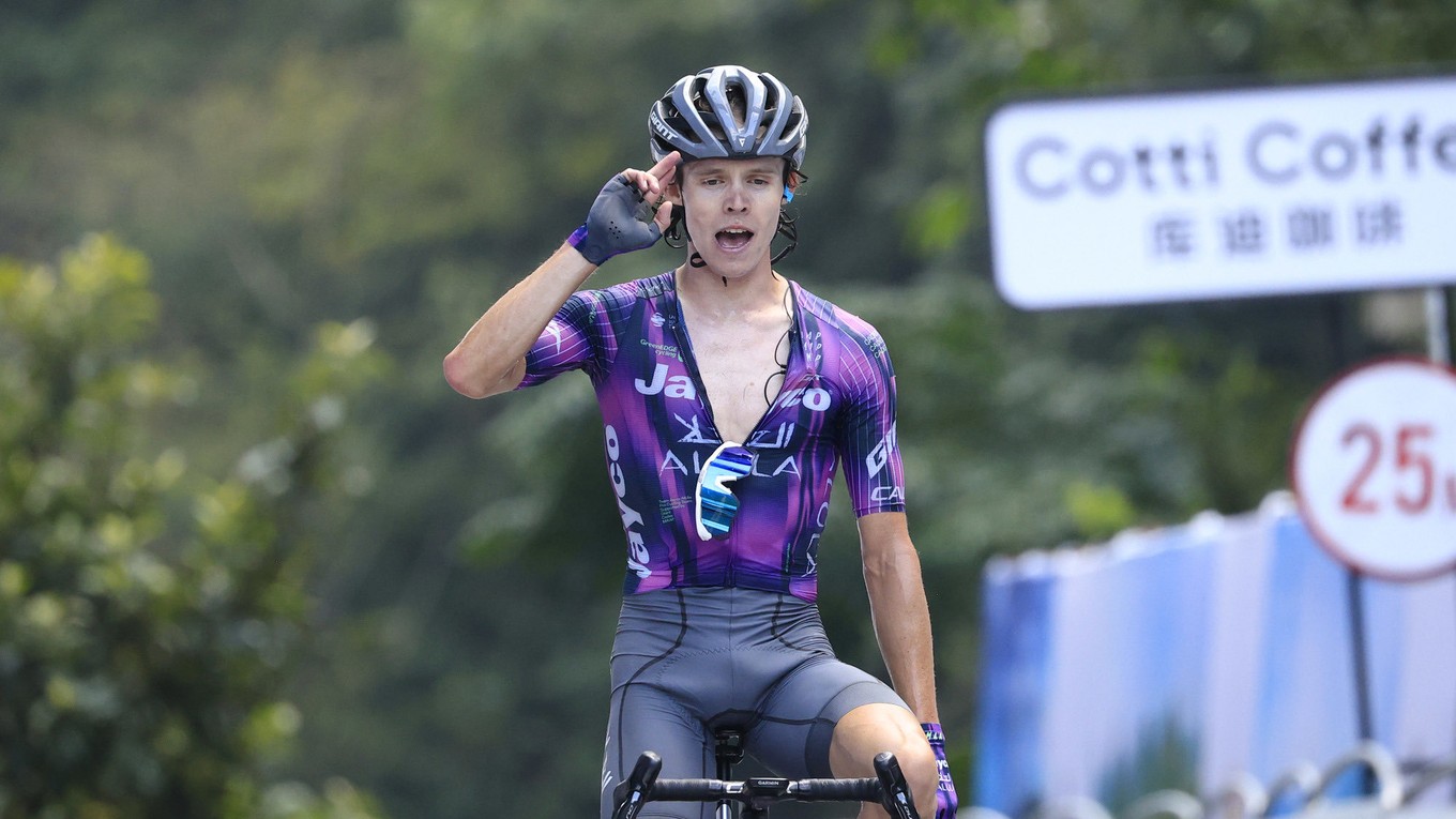 Paul Double víťazí v 5. etape Okolo Kuang-si 2025.