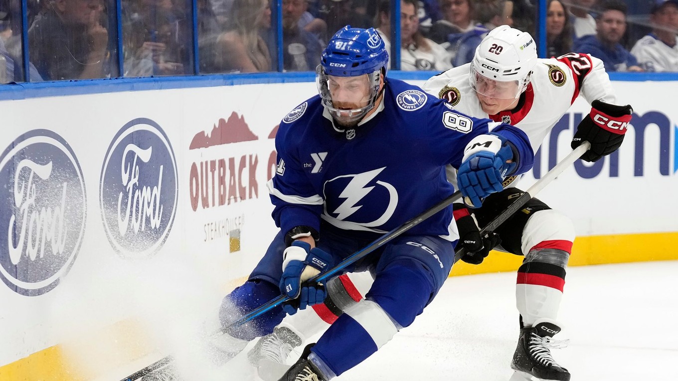 Erik Černák v drese Tampy.