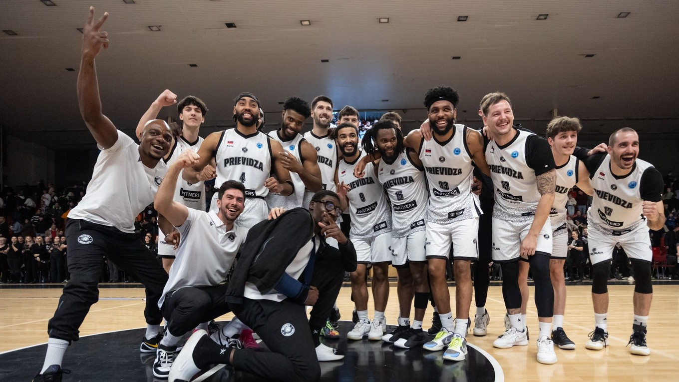 Na snímke basketbalisti Prievidze.