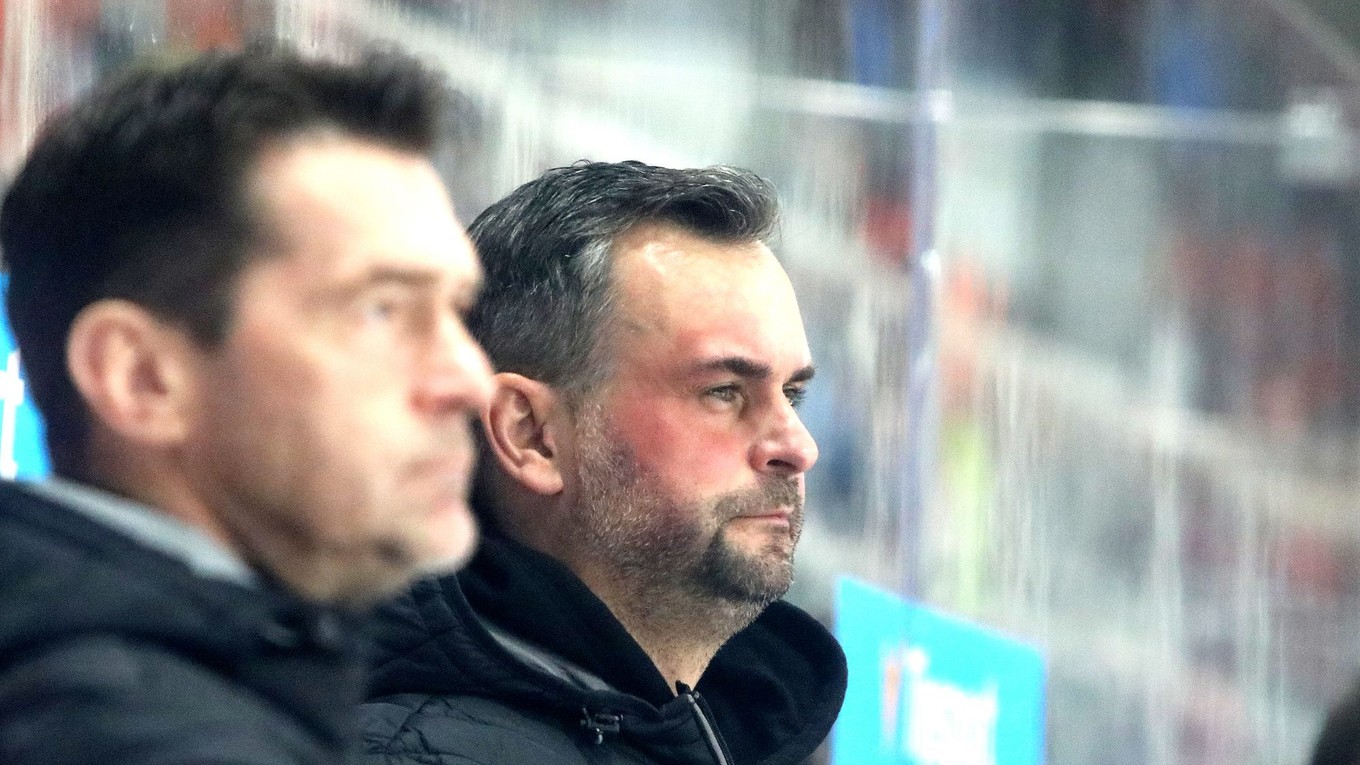 Tréner HC MONACObet Banská Bystrica Vlastimil Wojnar počas zápasu 20. kola Tipsport ligy HC MONACObet Banská Bystrica - HC Košice.