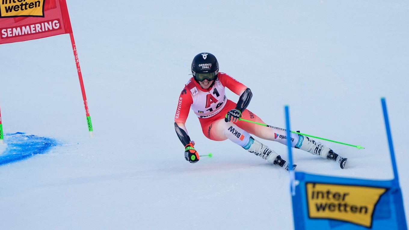 ONLINE: Obrovský slalom žien v Kranjskej Gore (1. kolo). 