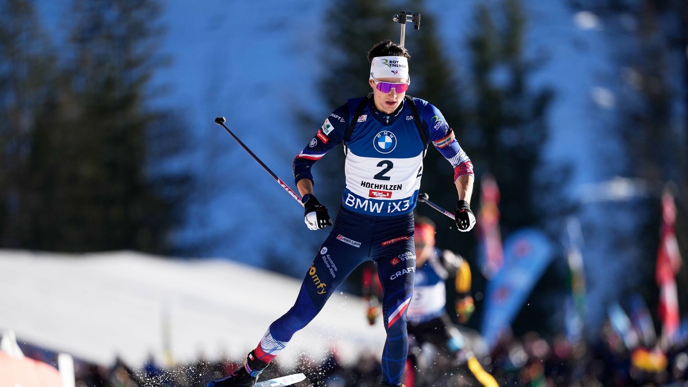 Eric Perrot z Francúzska vyhral stíhačku na 12,5 km na Svetovom pohári v biatlone v rakúskom Hochfilzene.