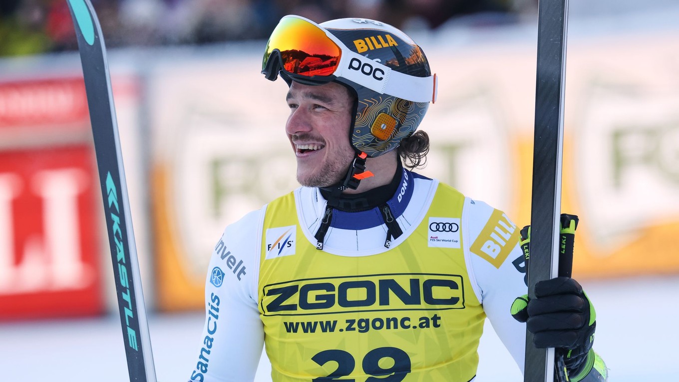 Jan Zabystřan reaguje v cieli pretekov super-G Svetového pohára mužov v alpskom lyžovaní v talianskej Val Gardene.