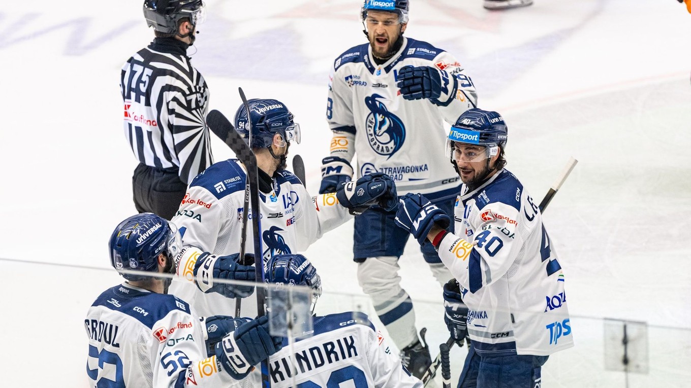 Popradčania sa tešia z gólu.