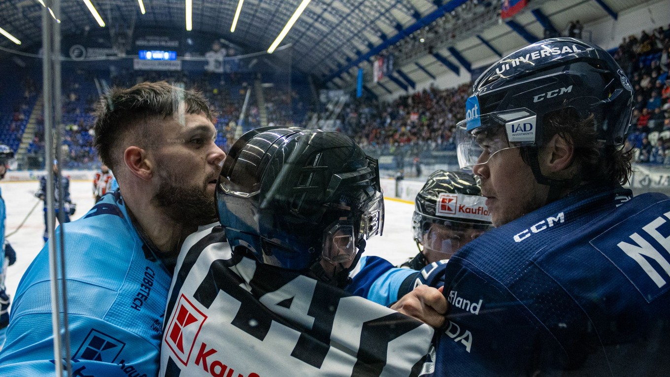 Momentka zo zápasu Poprad - Nitra.