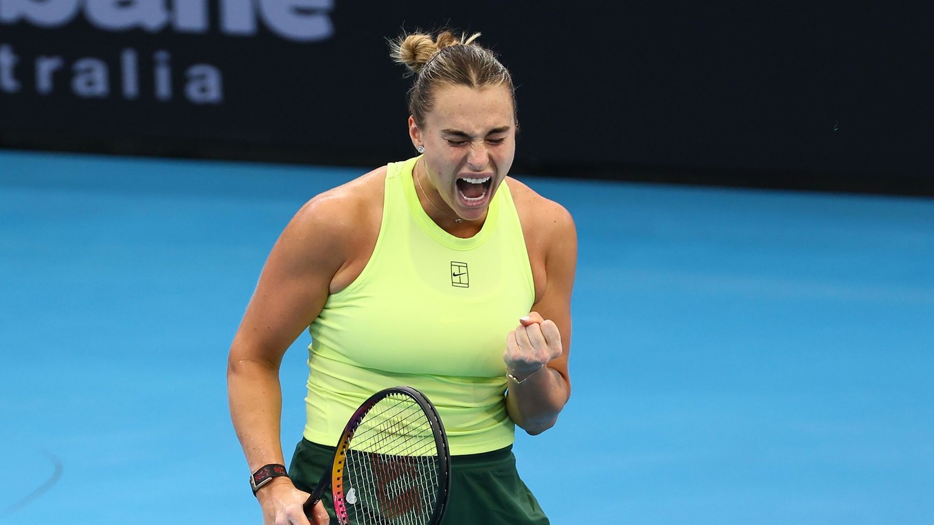 Aryna Sabalenková sa raduje po víťazstve nad Karolínou Muchovou.