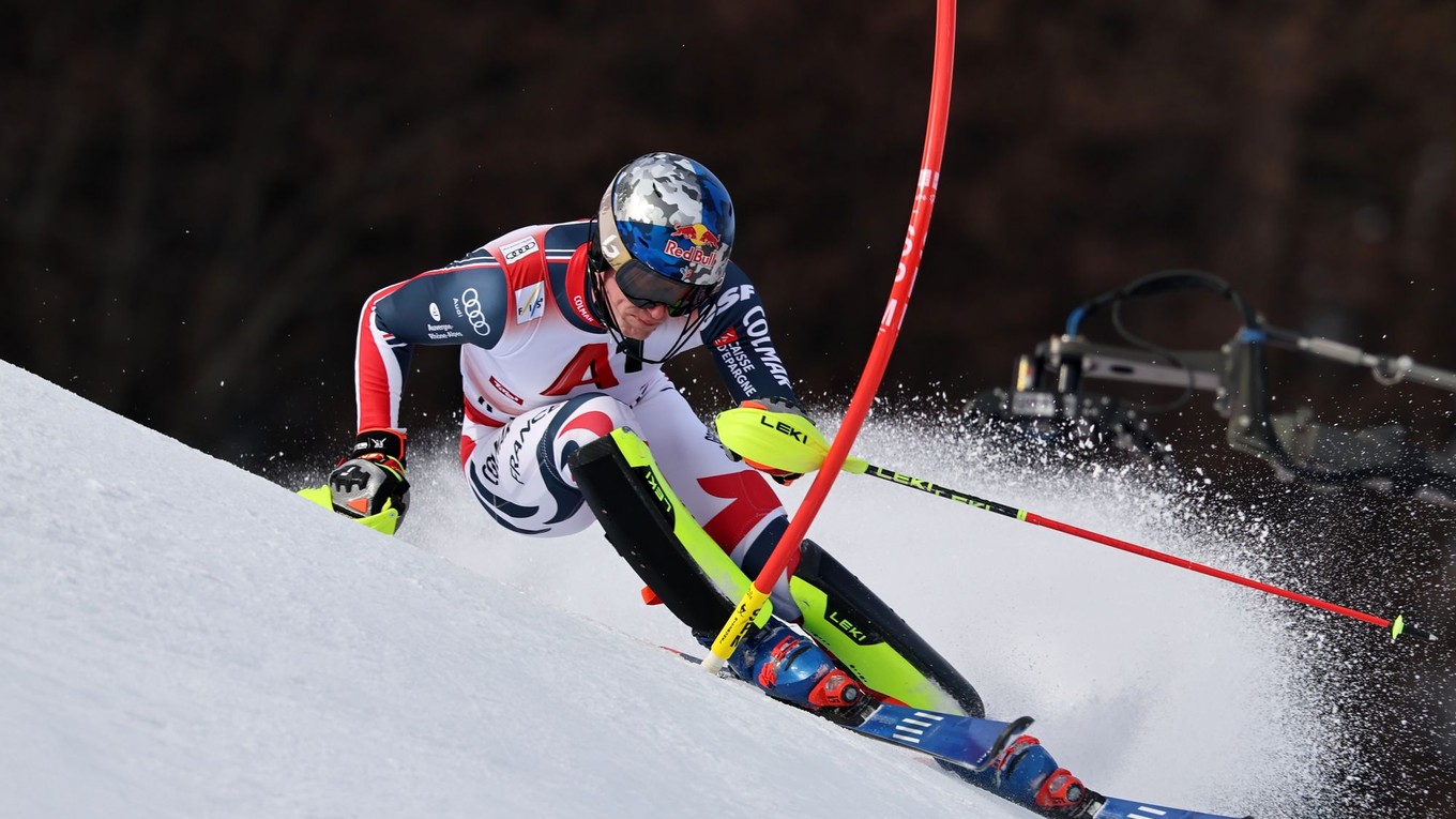 Francúzsky lyžiar Clement Noel.