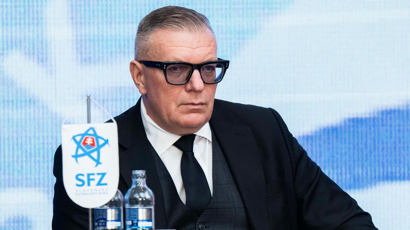 Na snímke staronový prezident Slovenského futbalového zväzu (SFZ) Ján Kováčik po jeho opätovnom zvolení.