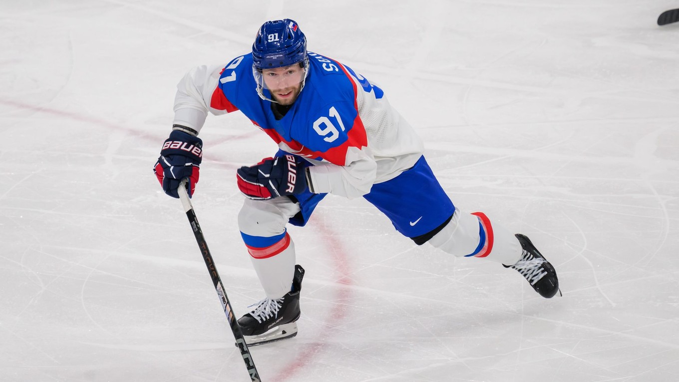 Na snímke Matúš Sukeľ (Slovensko) počas zápasu na ZOH.