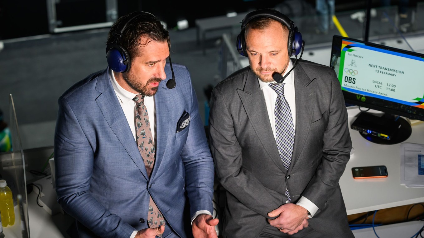 Športoví komentátori STVR Boris Valábik a Marián Gáborík.