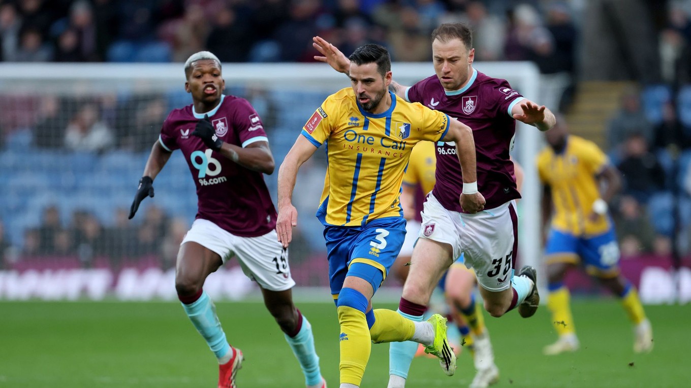 Fotka zo zápasu Burnley - Mansfield.