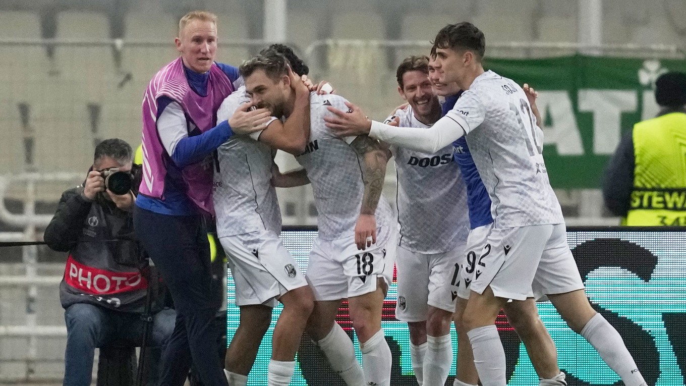 Hráči Viktorie sa radujú z gólu