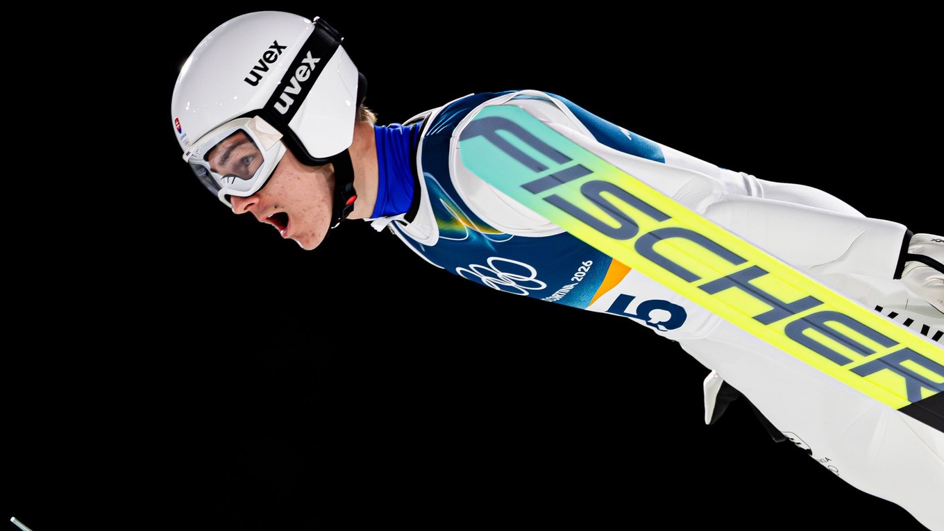 Na snímke slovenský skokan na lyžiach Hektor Kapustík.