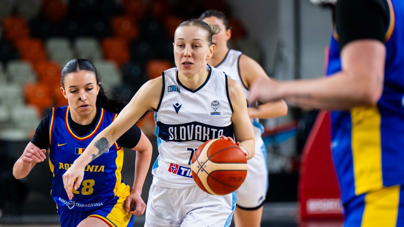 Nikola Dudášová v drese Slovenska.