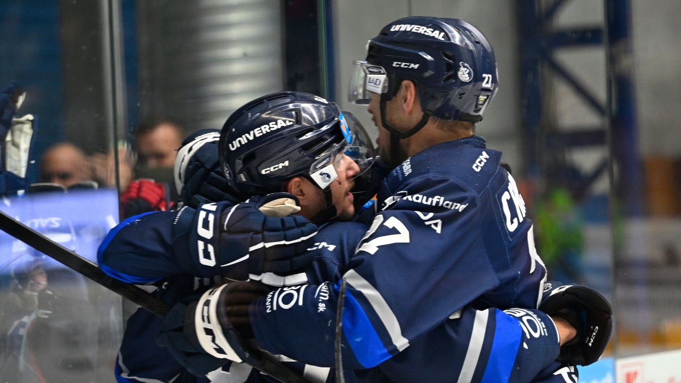 Radosť Popradčanov v šiestom zápase štvrťfinále play off hokejovej Tipsport ligy HK Poprad - Vlci Žilina.