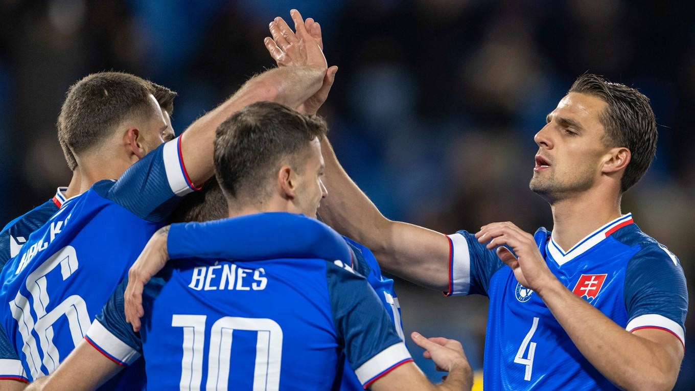 Gólová radosť slovenských futbalistov v zápase s Rumunskom