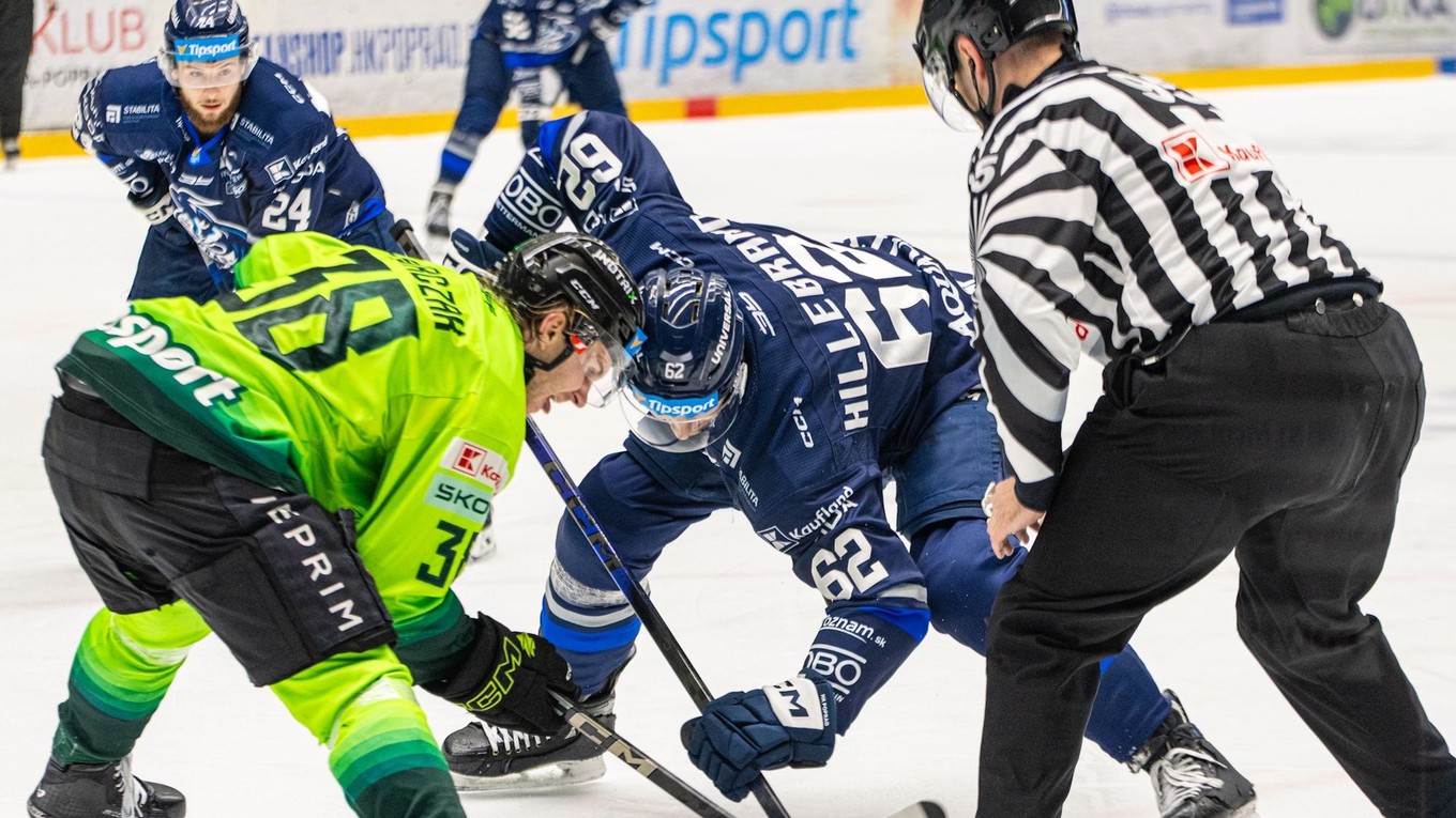 Momentka zo zápasu Poprad - Žilina.