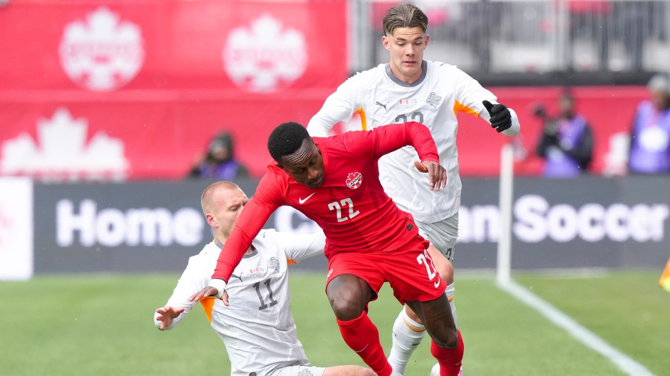 Richie Laryea a Jon Dagur Thorsteinsson.