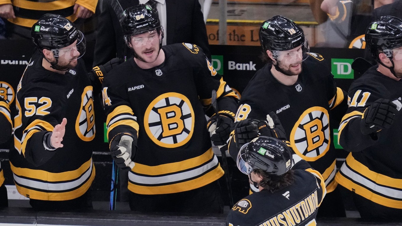 Radosť hráčov Bostonu Bruins.