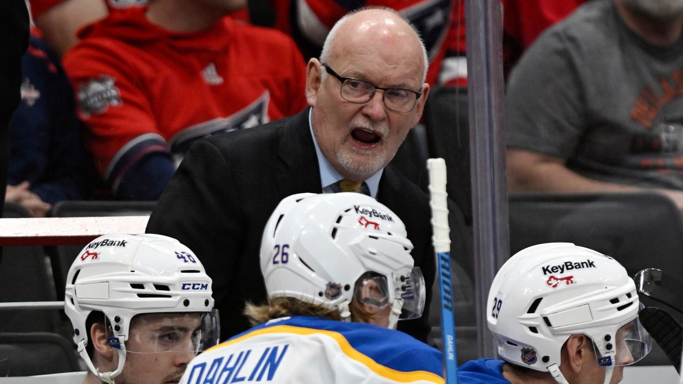 Tréner Buffala Lindy Ruff. 
